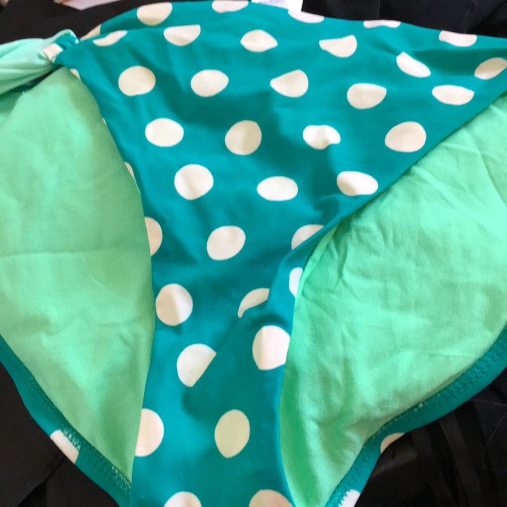 FINAL MARKDOWN Ladies gossip collection swim bottom large